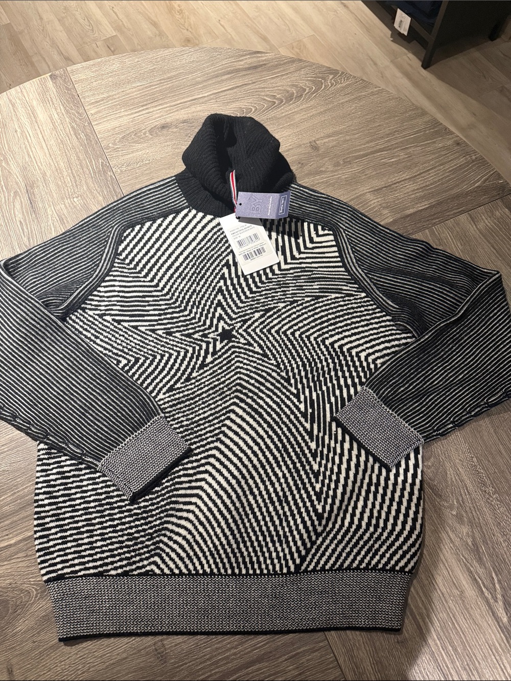 Perfect moment Black & White Geometric Turtleneck Sweater